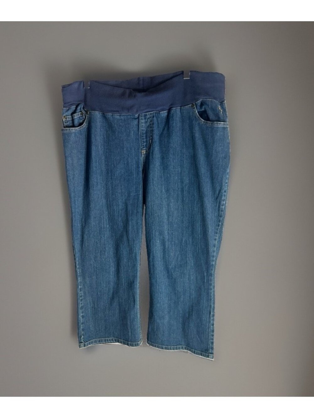 New Additions 5 Pocket Denim Maternity Capri Pants Size Large Blue jeans Cotton